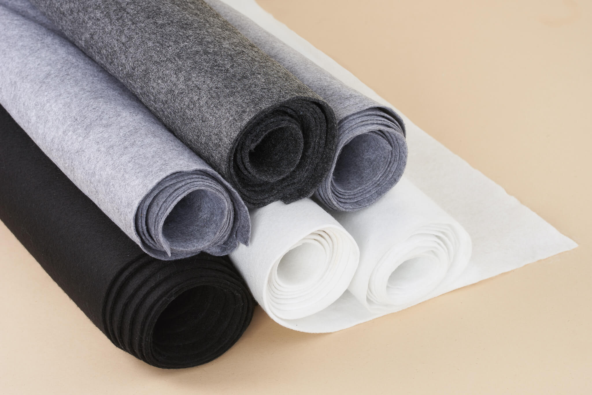 Vải không dệt xăm kim (nỉ, felt)